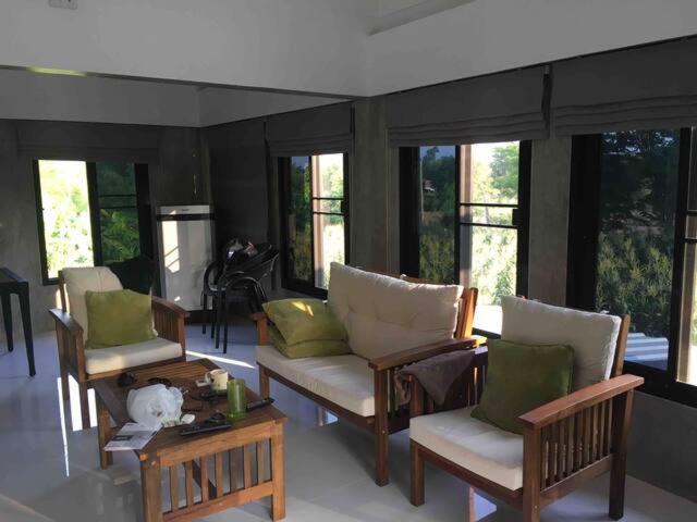 Morocco Blue Cafe By Chilong River Farm Resort Muang Kosum Exterior foto